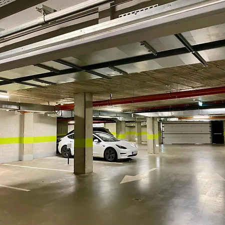Finest Citycenter With Free Garage Lägenhet *