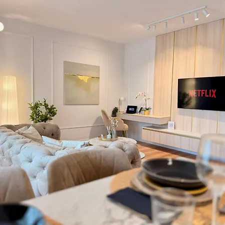 Finest Citycenter With Free Garage Apartamento *